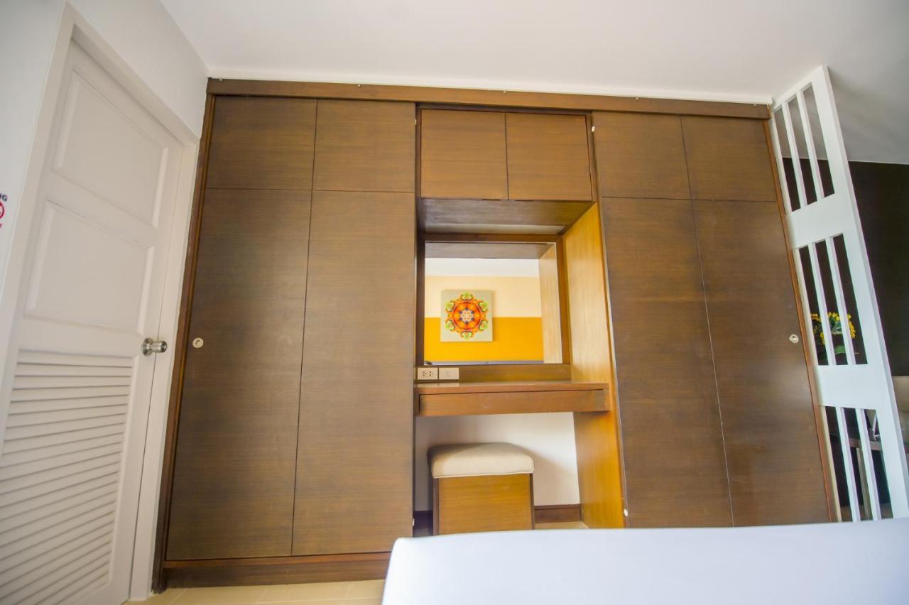 Sitara Place Serviced Apartment & Hotel Bangkok Buitenkant foto